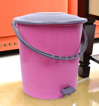 Multicolor Plastic Dustbin Garbage Bin with Handle 15 Ltr