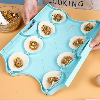 Momo Maker with 8 Compartments Dumpling Set Dough Presser